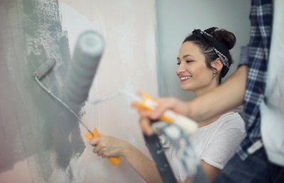 Mujer pintando